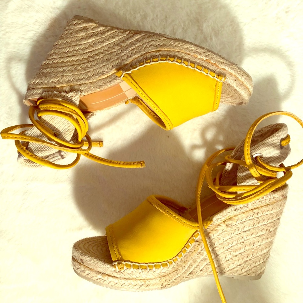 Dolce vita lace up wedges
